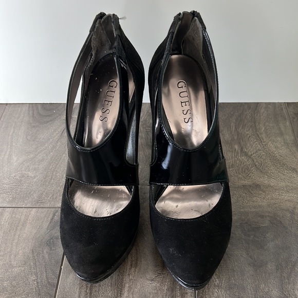 Stylish Heels - Picture 2 of 11